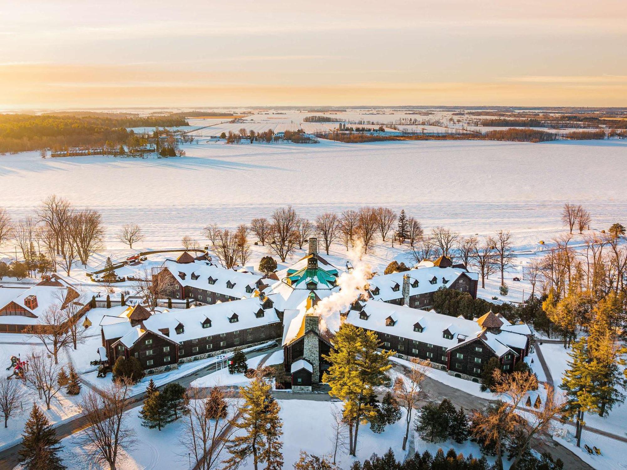 Fairmont Le Chateau 4*